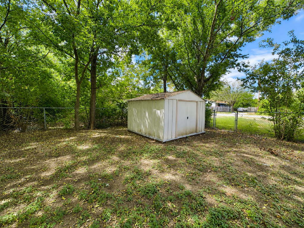 1117 30th Street, Hondo