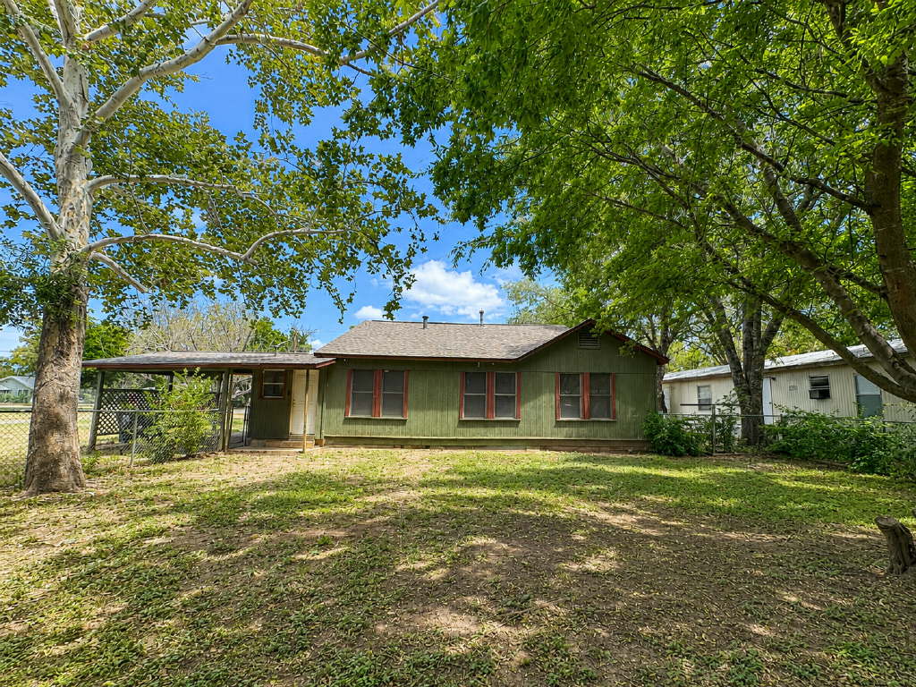 1117 30th Street, Hondo