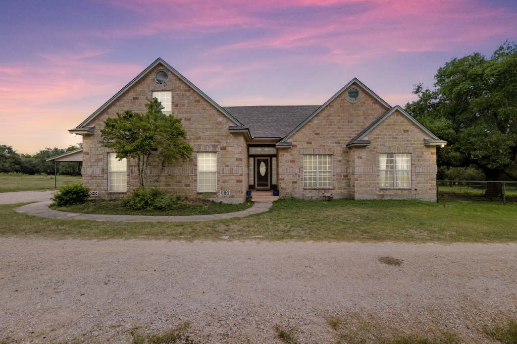 25.01 Acres (370 PR 3502, Hondo)